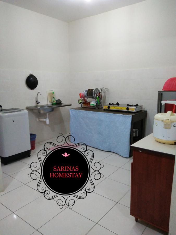 Sarinas Homestay 셈포르나 외부 사진