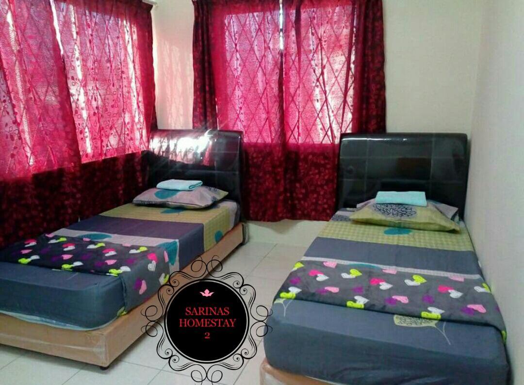 Sarinas Homestay 셈포르나 외부 사진
